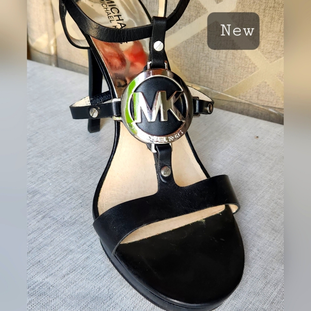 New Michael Kors, size 10